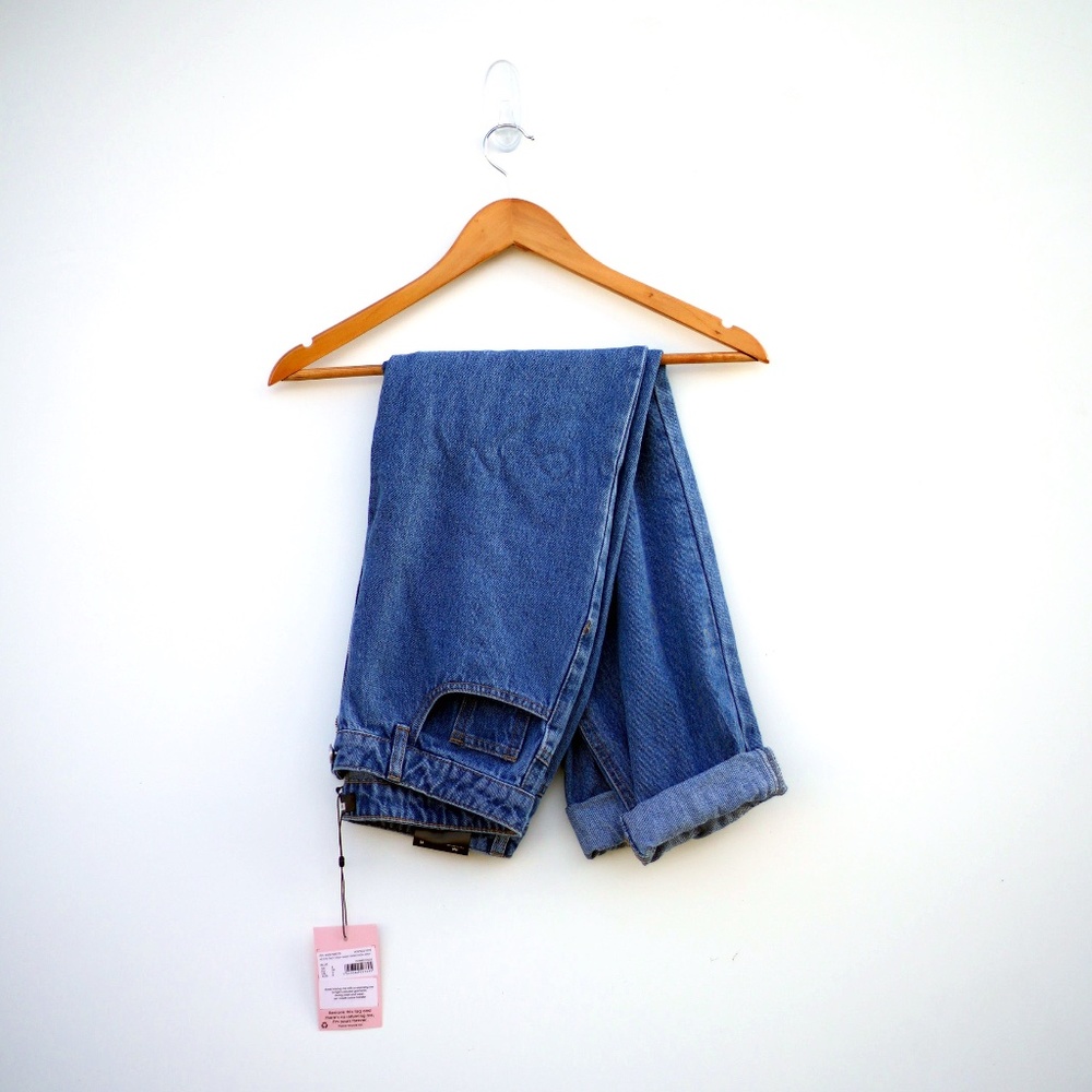 *NEW* Petite Mom Denim Jeans